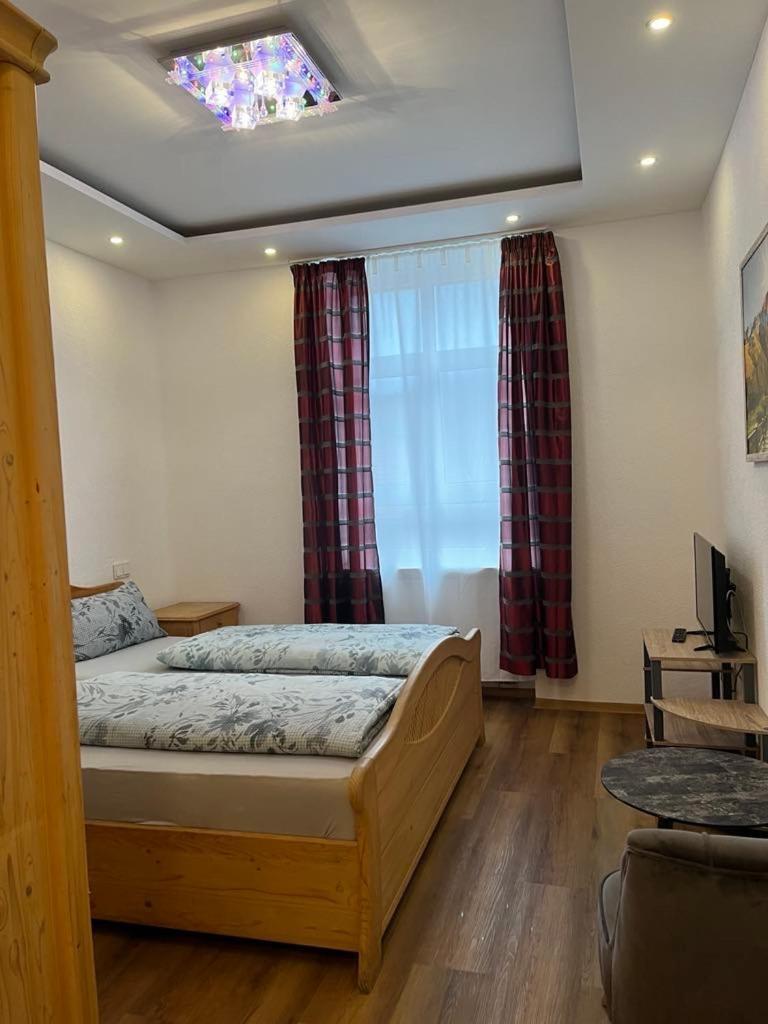 Trang Hotel 拉施塔特 外观 照片