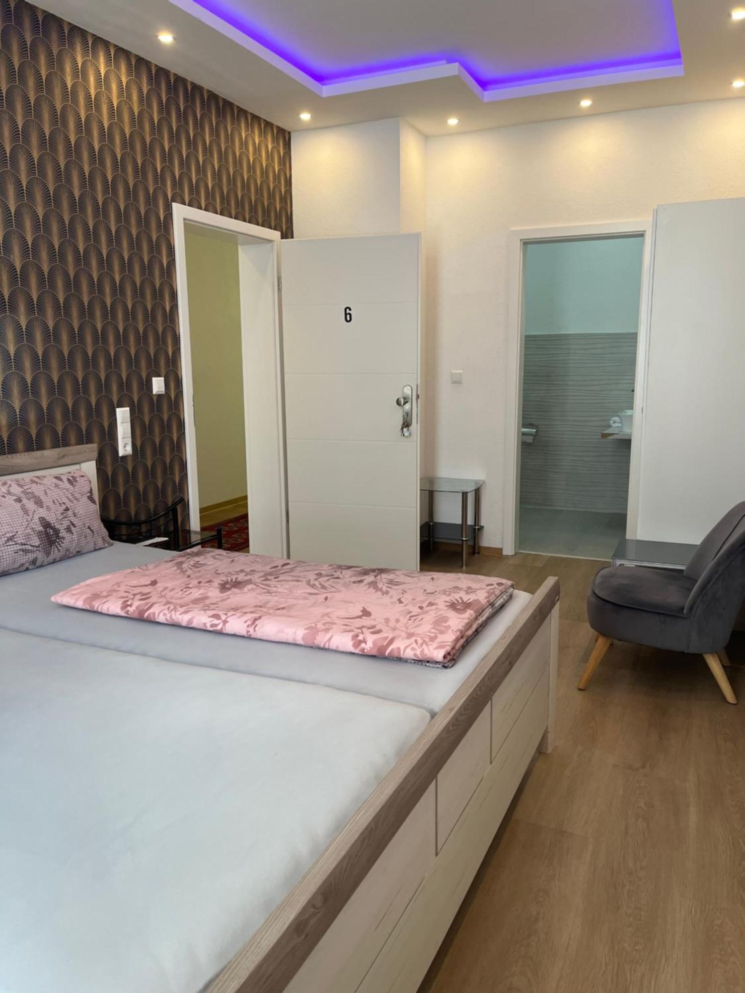 Trang Hotel 拉施塔特 外观 照片