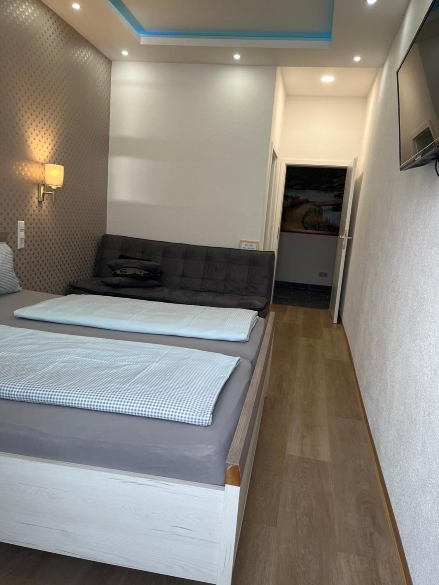 Trang Hotel 拉施塔特 外观 照片